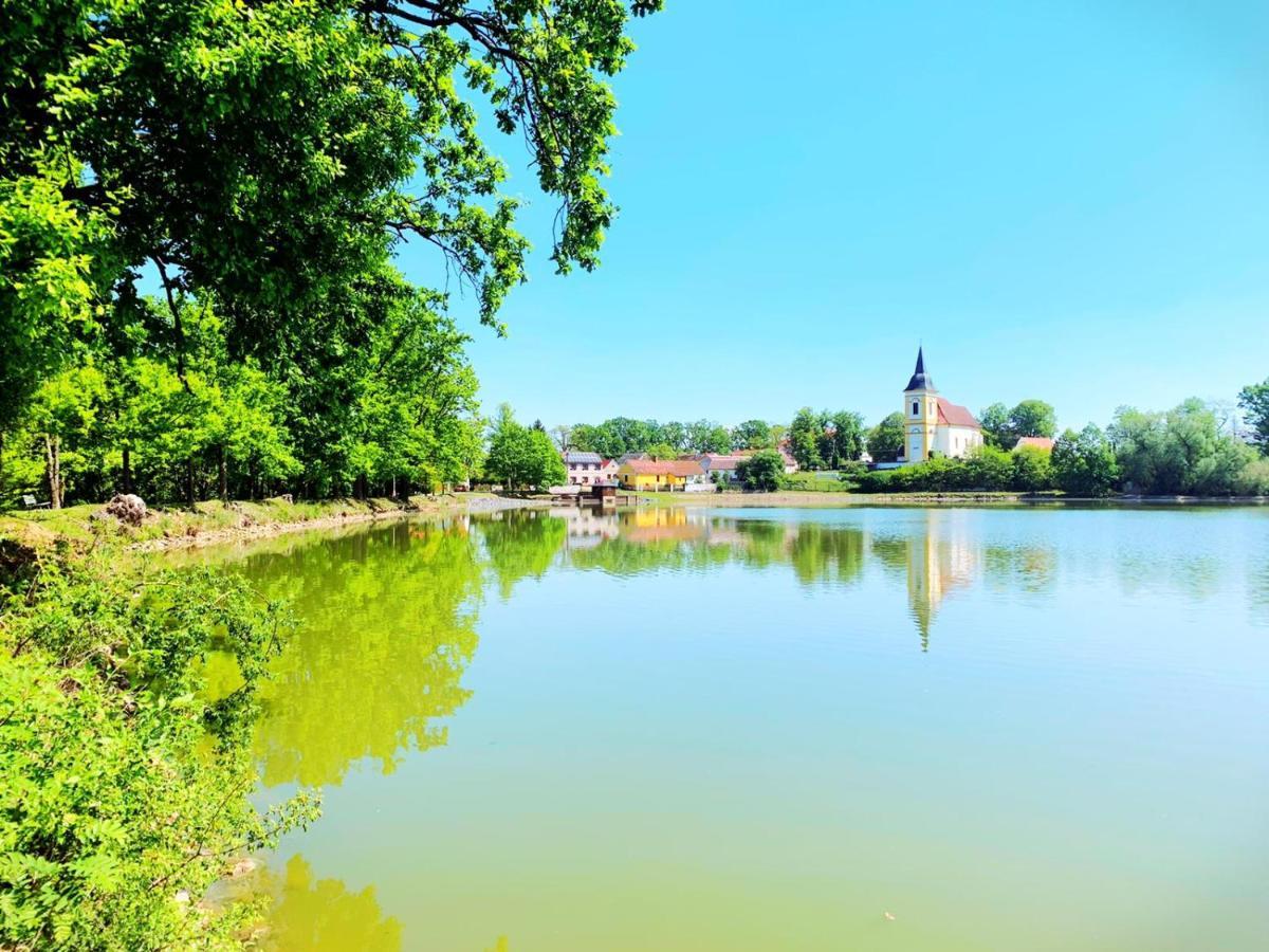 Penzion Kravin Bosilec Экстерьер фото